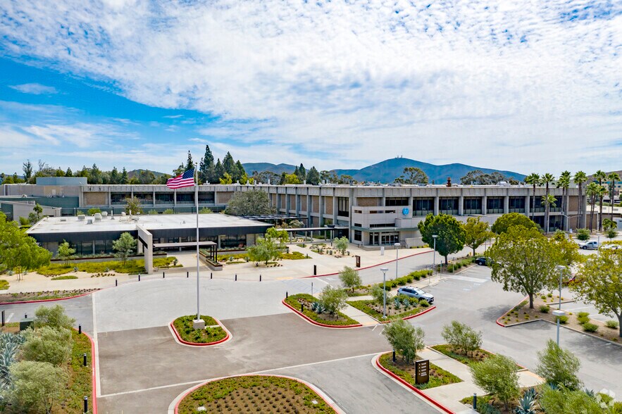 16399 W Bernardo Dr, San Diego, CA à louer - Aérien - Image 2 de 4