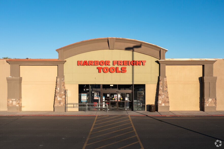 7064-7144 S Redwood Rd, West Jordan, UT for lease - Building Photo - Image 3 of 5