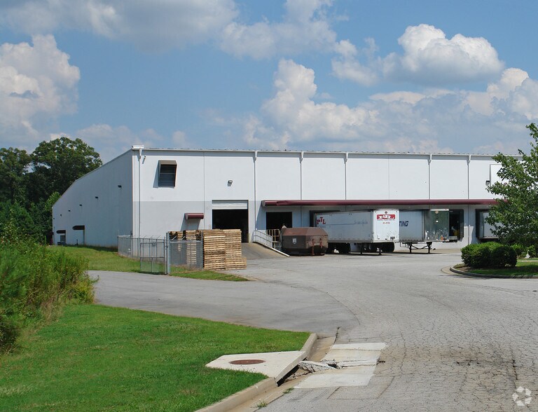 1401 Blairs Bridge Rd, Lithia Springs, GA à louer - Photo du bâtiment - Image 2 de 3