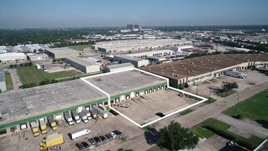 4545 Eastpark Dr, Houston, TX for lease Interior Photo- Image 2 of 7