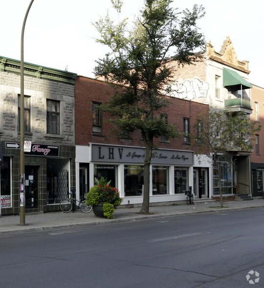 6382-6392 Boul Saint Laurent, Montréal, QC for lease - Building Photo - Image 2 of 9