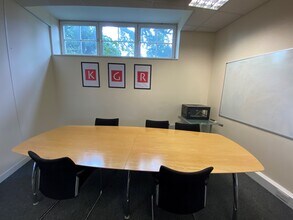 5-11 Hampton Court Rd, Kingston Upon Thames for lease Interior Photo- Image 2 of 2