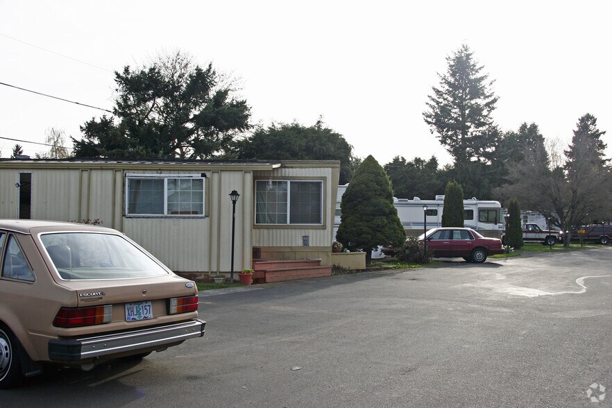 1523 SE 162nd Ave, Portland, OR à vendre - Photo du bâtiment - Image 2 de 3