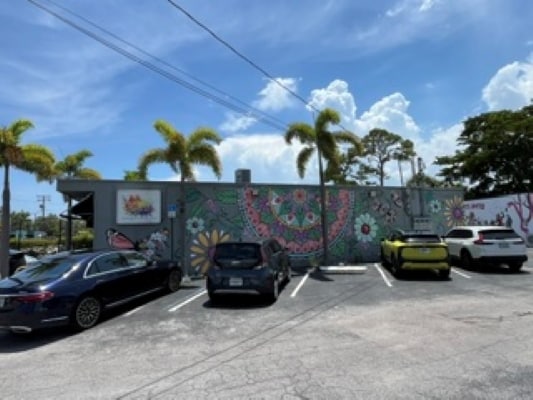 2403 N Dixie Hwy, Wilton Manors, FL for lease - Building Photo - Image 2 of 6