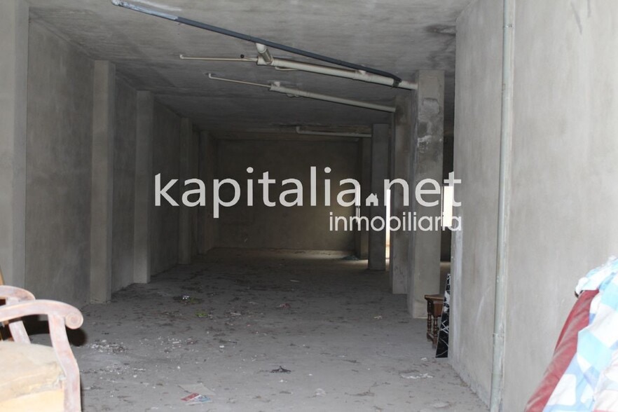 Retail in València, Valencia for lease - Building Photo - Image 3 of 13