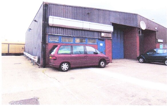 Waterloo Rd, Londres à louer - Photo du bâtiment - Image 2 de 4