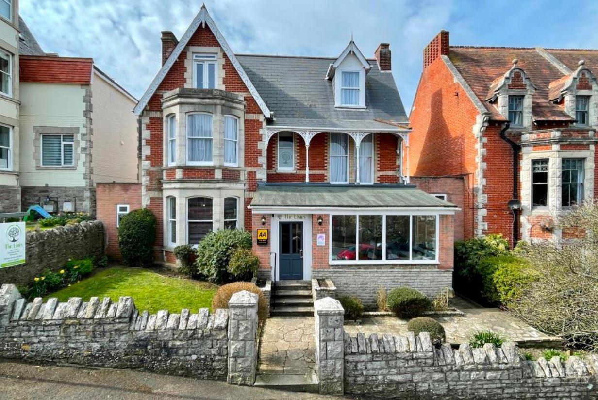 48 Park Rd, Swanage for sale Primary Photo- Image 1 of 2