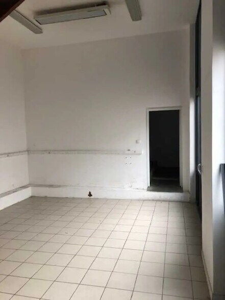 Flex in Elbeuf for sale - Interior Photo - Image 2 of 4