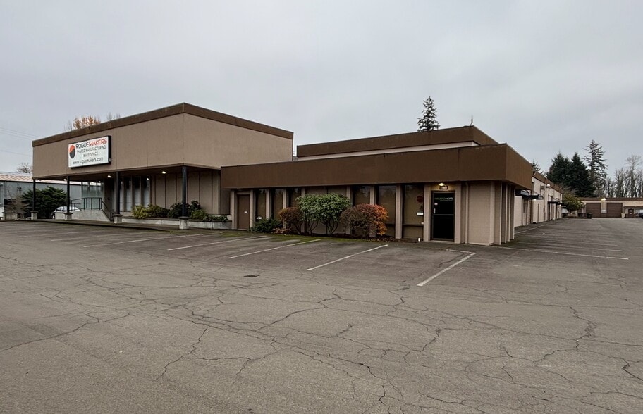 33815-33919 SE Eastgate Cir, Corvallis, OR for lease - Building Photo - Image 3 of 6
