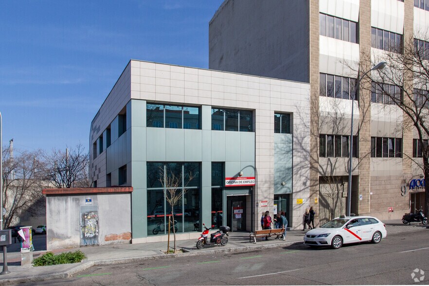 Calle de Méndez Álvaro, 7, Madrid, Madrid for lease - Building Photo - Image 2 of 11