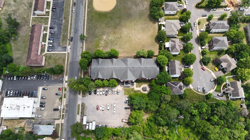 144 John St, Lakewood, NJ à vendre - Photo du bâtiment - Image 2 de 32