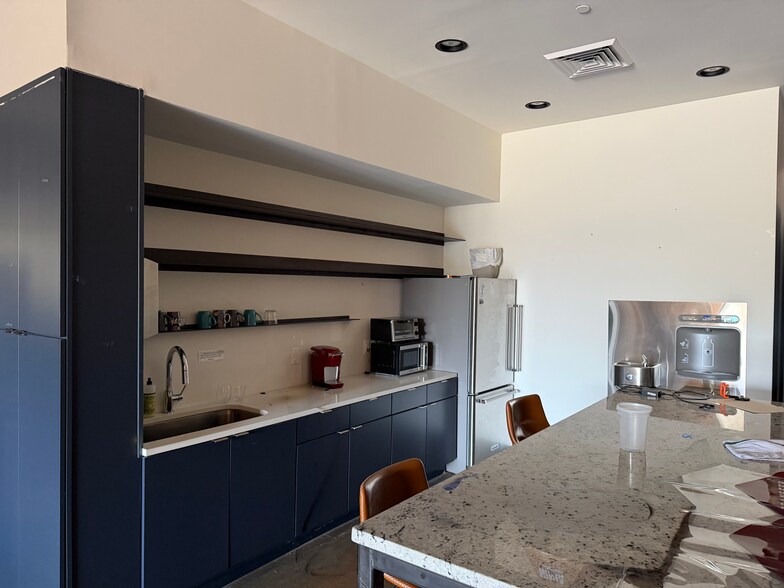 500 E Davie St, Raleigh, NC à louer - Photo intérieure - Image 3 de 27