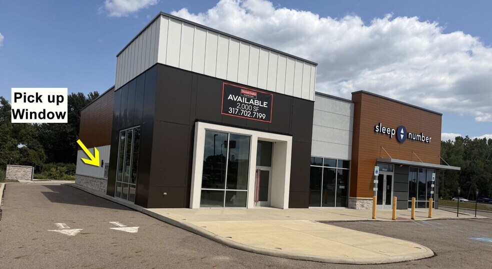 4990 Dressler Rd NW, Canton, OH à louer - Photo du bâtiment - Image 2 de 4