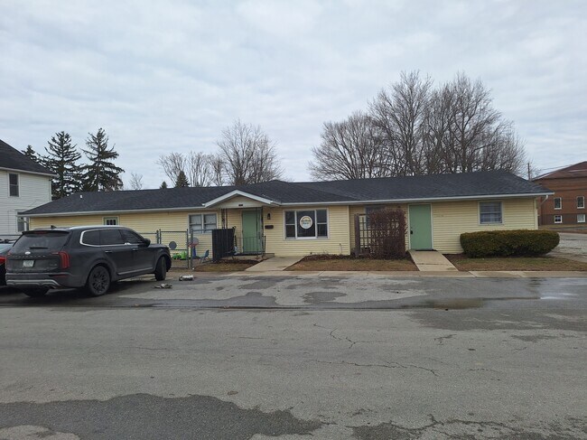 More details for 202 W Plum St, Thorntown, IN - Retail for Sale