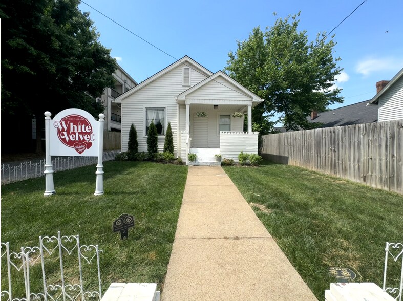 1321 3rd Ave N, Nashville, TN à vendre - Photo du bâtiment - Image 2 de 7