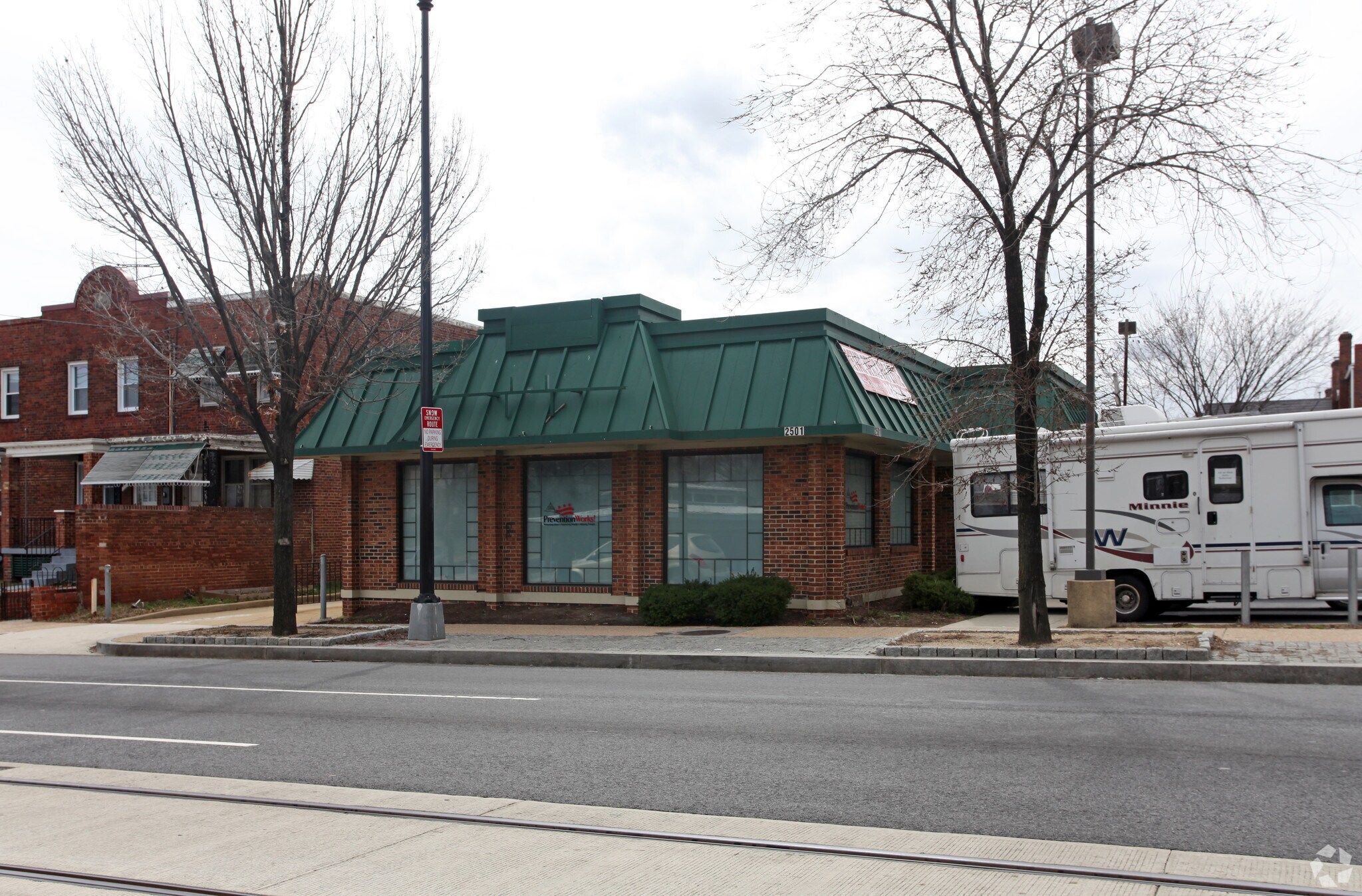 2501 Benning Rd NE, Washington, DC à louer Photo principale- Image 1 de 4