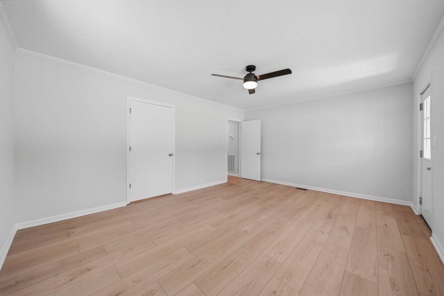 1303 S Sterling, Morganton, NC for sale - Building Photo - Image 3 of 14