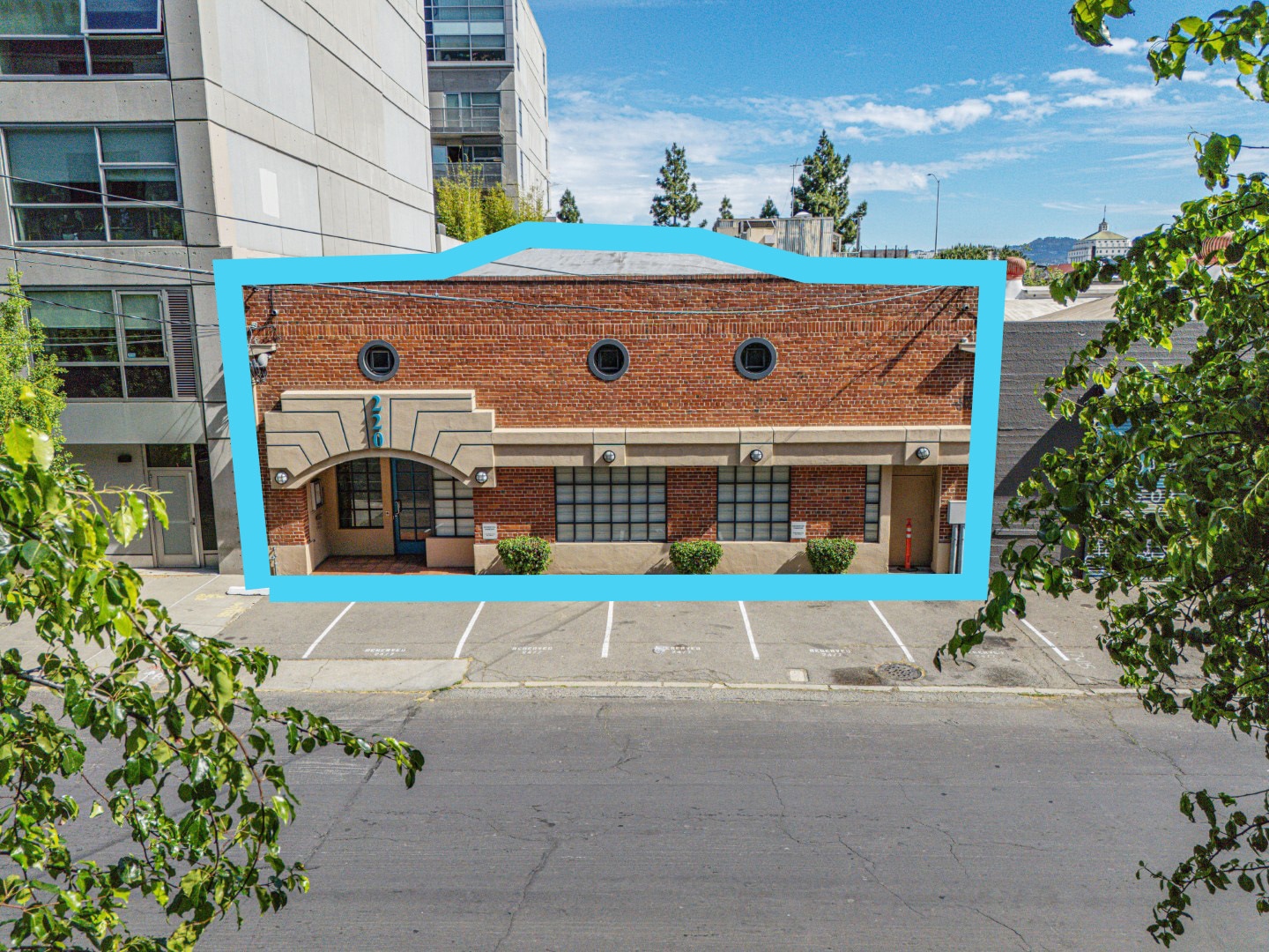 220 4th St, Oakland, CA for lease Primary Photo- Image 1 of 24