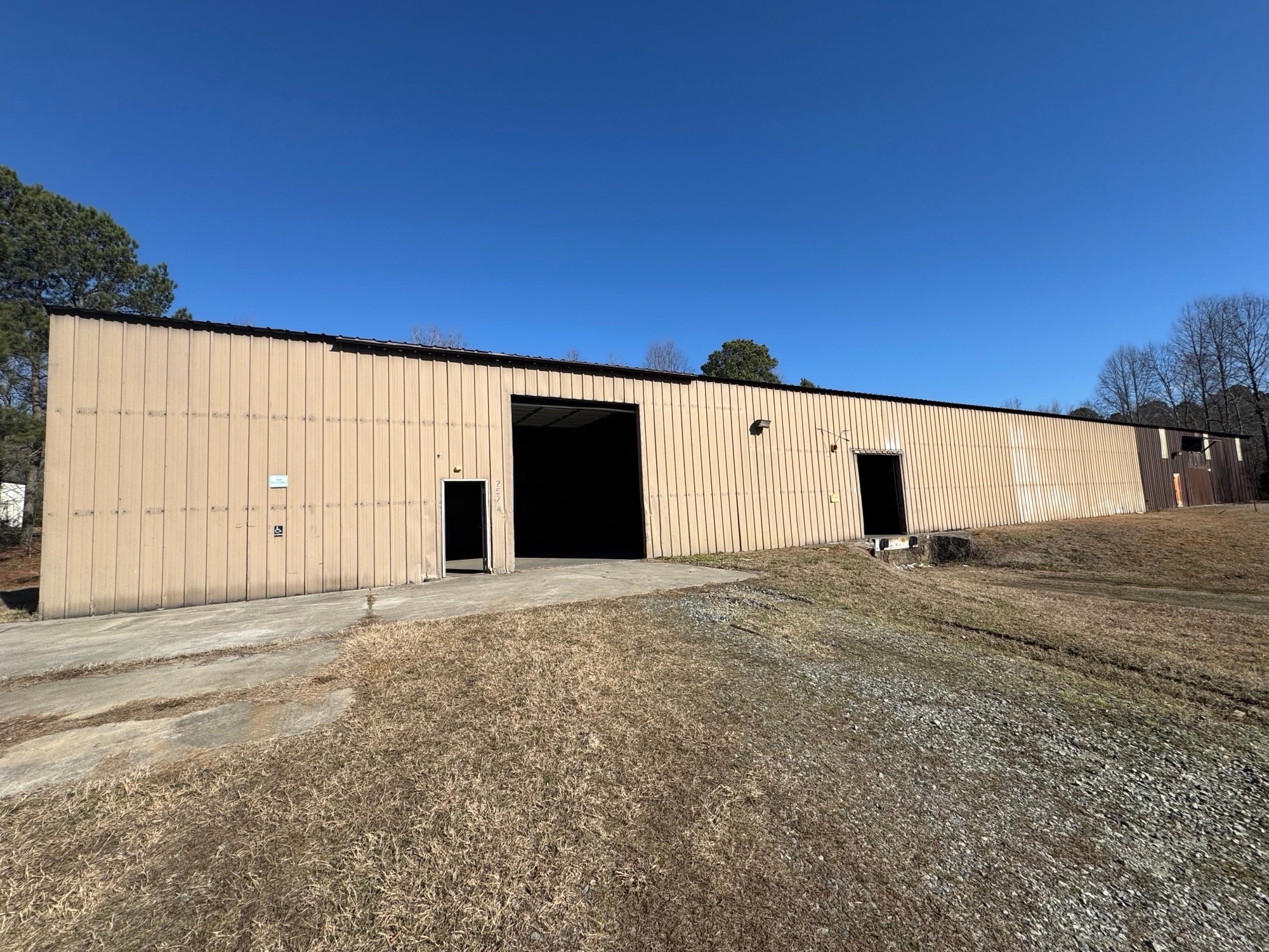 257 Grove Ct, Thomasville, NC for lease Primary Photo- Image 1 of 7