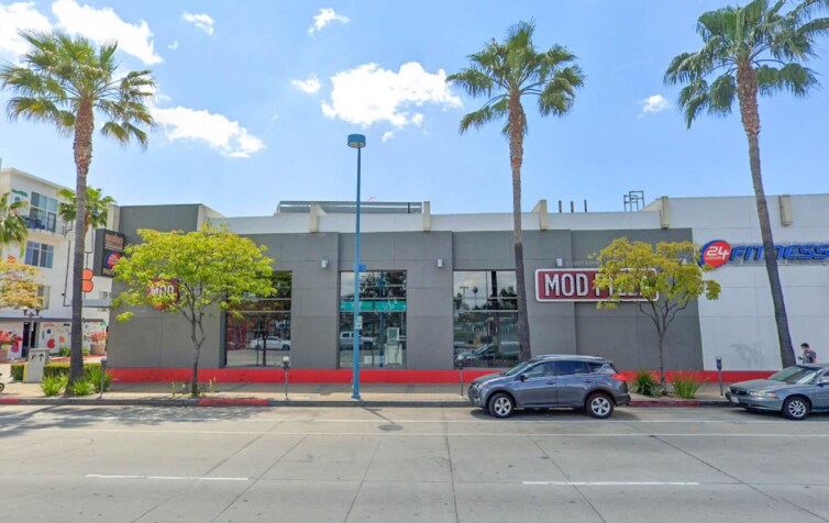Lankershim Blvd, North Hollywood, CA à louer - Photo du bâtiment - Image 2 de 8