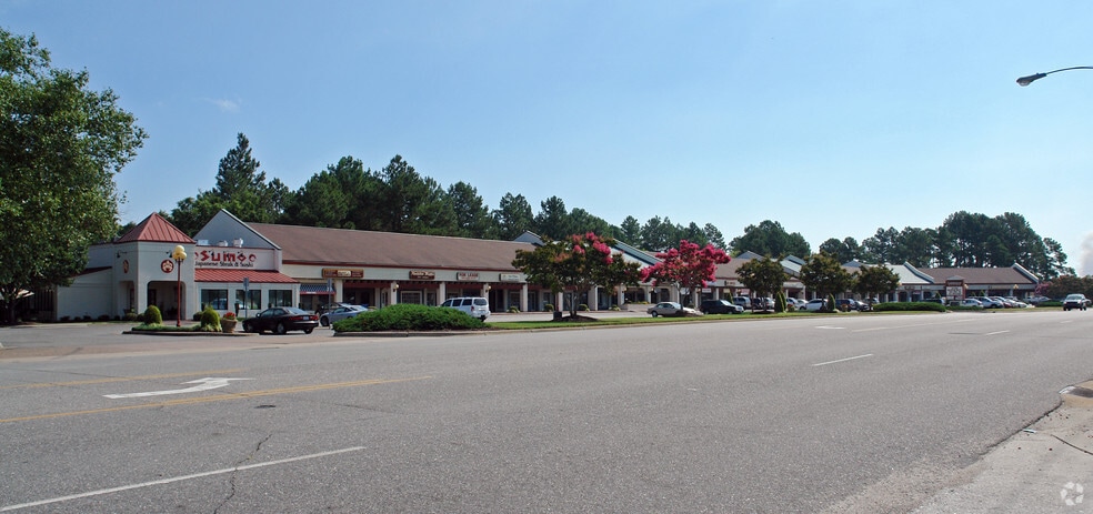 301-415 N Spence Ave, Goldsboro, NC for lease - Primary Photo - Image 1 of 12