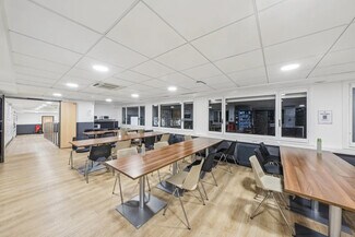 Plus de détails pour 46 Rue De La Tour, Paris - Bureau à louer