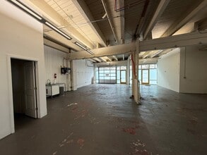 3131 Western Ave, Seattle, WA for lease Interior Photo- Image 2 of 5