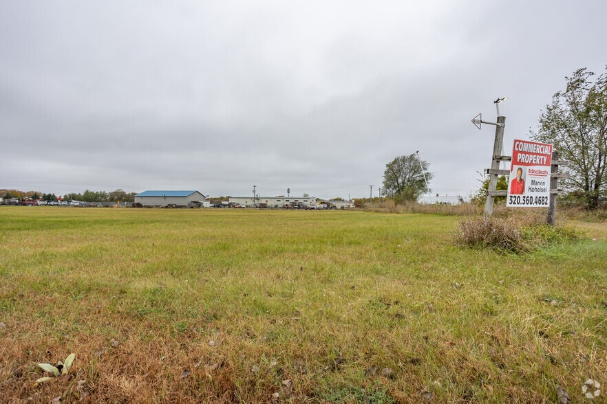 1701 Mary Anne Ave, Little Falls, MN for sale - Primary Photo - Image 1 of 1