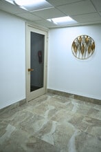 614 S Federal Hwy, Fort Lauderdale, FL à louer Photo intérieure- Image 2 de 9