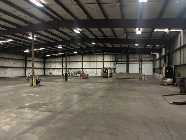 Plus de détails pour 1305 1st St, Rock Island, IL - Industriel à louer