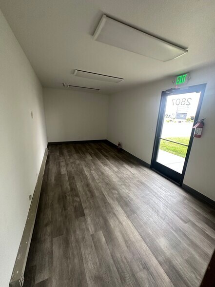 2807 S Cole Rd, Boise, ID à louer - Photo du bâtiment - Image 2 de 5