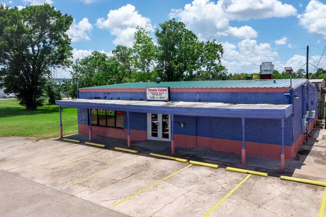 More details for 500 S Velasco St, Angleton, TX - Retail for Sale