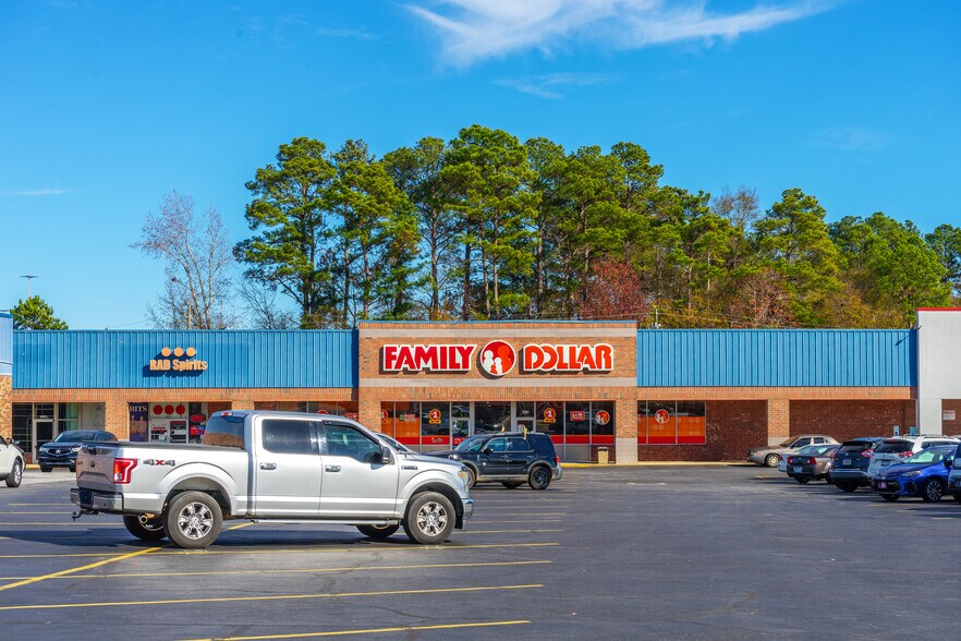 1003-1025 Broad St, Sumter, SC à louer - Photo du bâtiment - Image 2 de 8