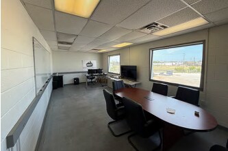 3201 N Sylvania Ave, Fort Worth, TX à louer - Photo intérieure - Image 2 de 6