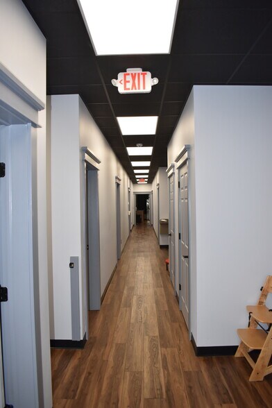 520 Lew Dewitt Blvd, Waynesboro, VA à louer - Photo du bâtiment - Image 2 de 14