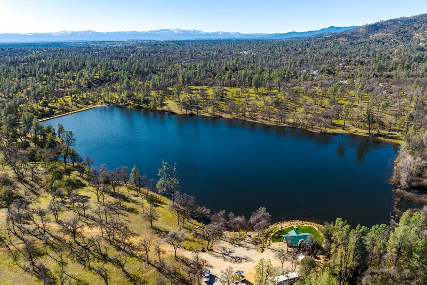 8499 Simmons Rd, Redding, CA for sale - Primary Photo - Image 2 of 41