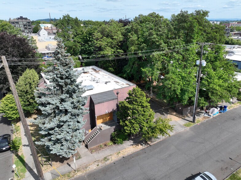 SE 7th Ave portefeuille de 2 propriétés à vendre sur LoopNet.ca - Aérien - Image 2 de 6