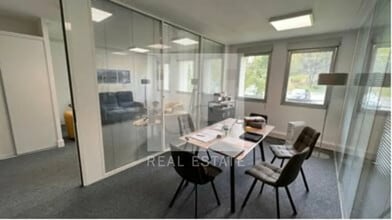 Office in Écully for sale Building Photo- Image 2 of 5