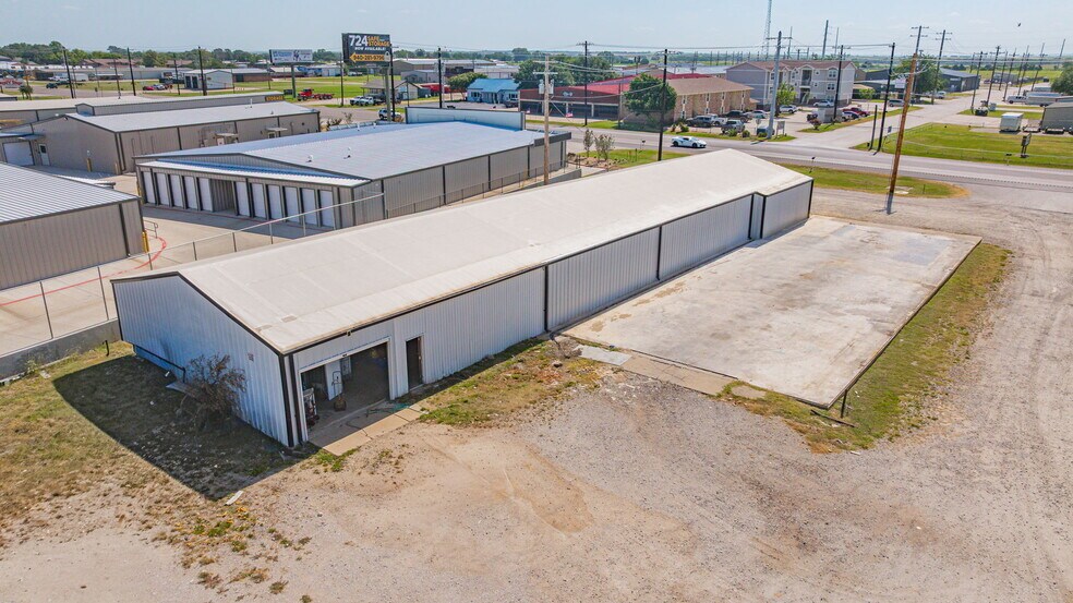 930 US Highway 377, Pilot Point, TX for sale - Building Photo - Image 2 of 32