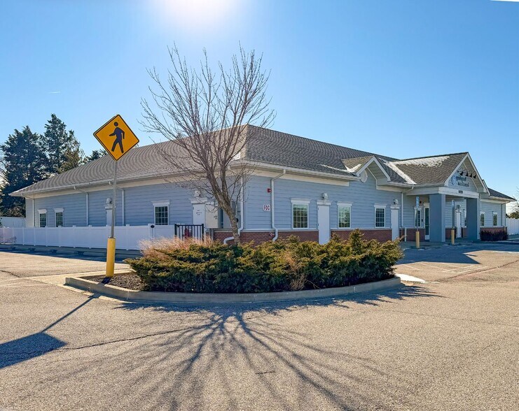 16058 Manchester Rd, Ellisville, MO à louer - Photo du bâtiment - Image 3 de 10