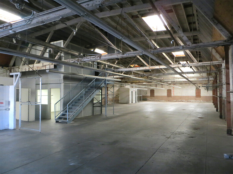 2812 S Main St, Los Angeles, CA for lease - Interior Photo - Image 3 of 5