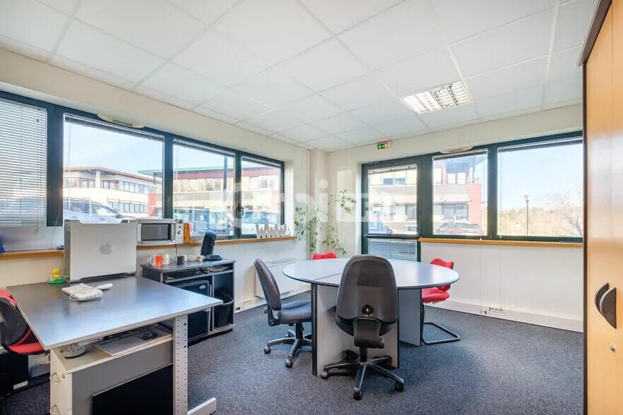 Bureau dans Lissieu à vendre - Photo intérieure - Image 3 de 8