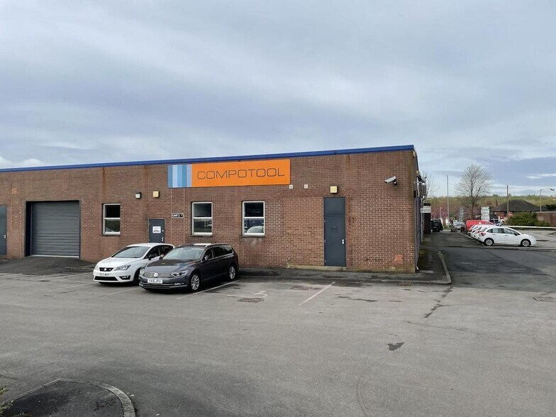 55 Stone Rd, Stoke On Trent à louer - Photo du bâtiment - Image 3 de 12