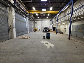 2055-2057 Pioneer Rd, Salt Lake City, UT for lease Interior Photo- Image 2 of 8