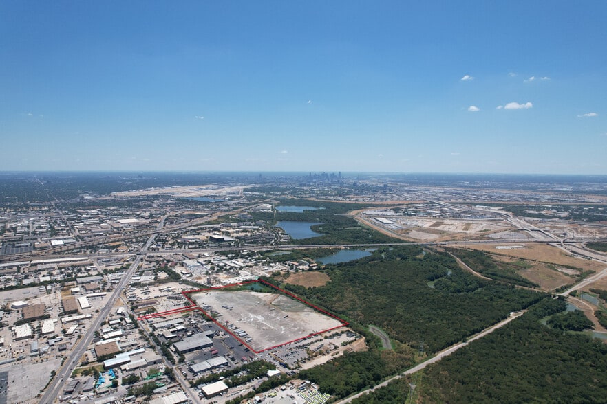 2118 California Crossing Rd, Dallas, TX for sale - Building Photo - Image 3 of 3