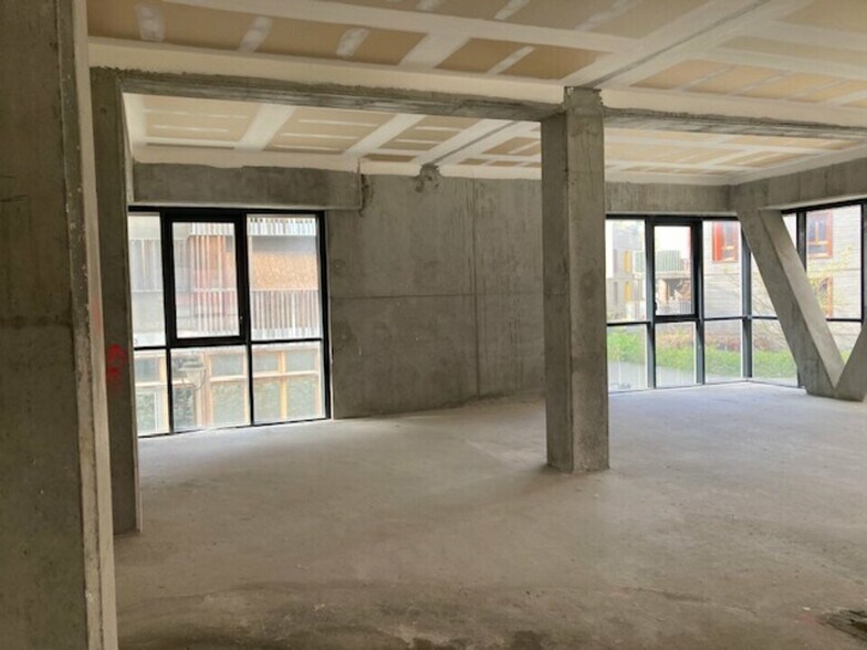 Office in L'ILE-SAINT-DENIS for sale - Interior Photo - Image 1 of 10