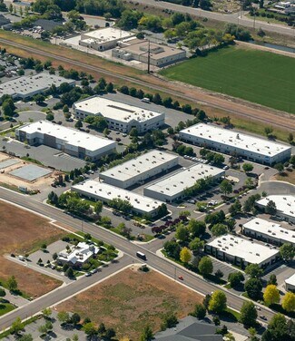 Plus de détails pour 9925-9939 Emerald St, Boise, ID - Local d'activités à louer
