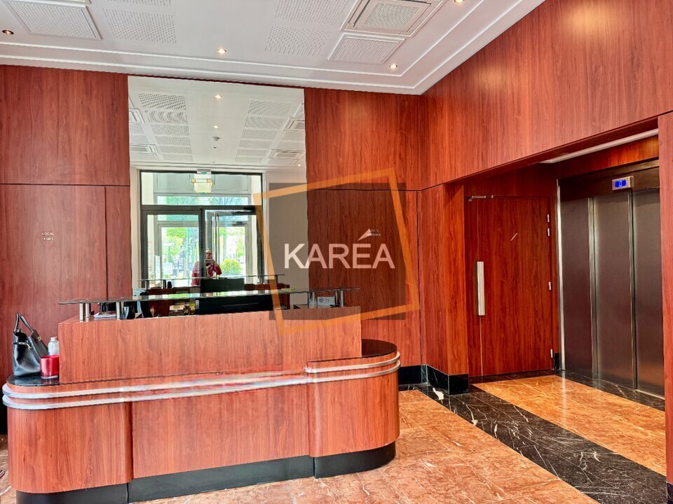 Office in Chessy for lease Lobby- Image 1 of 6