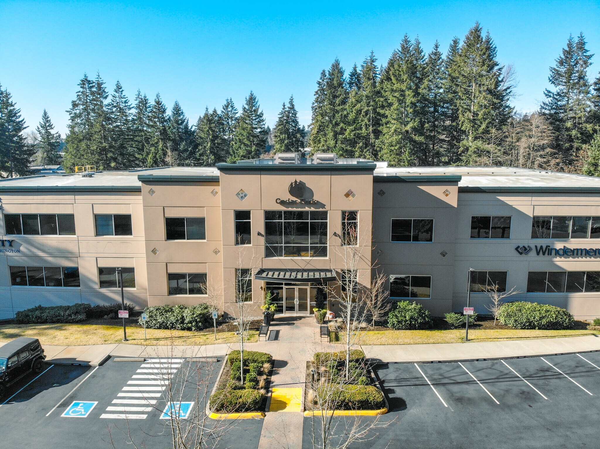 33455 6th Ave S, Federal Way, WA à louer Photo du bâtiment- Image 1 de 14