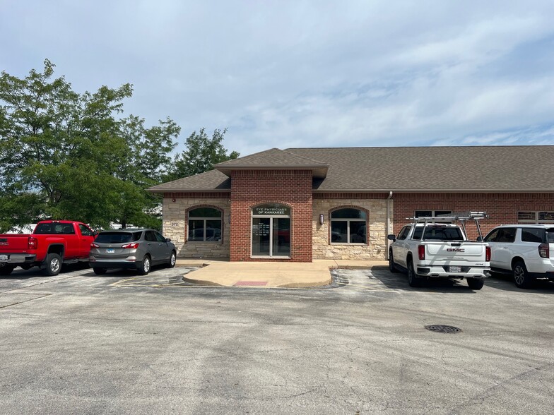 372 Larry Power Rd, Bourbonnais, IL for lease - Primary Photo - Image 1 of 13